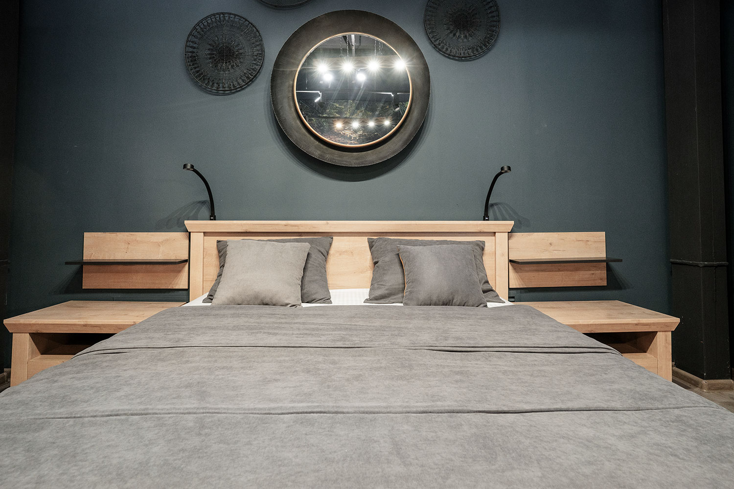 Двуспальные кровати - изображение №9 "Кровать Магнум 180 х 200"  на www.Angstrem-mebel.ru