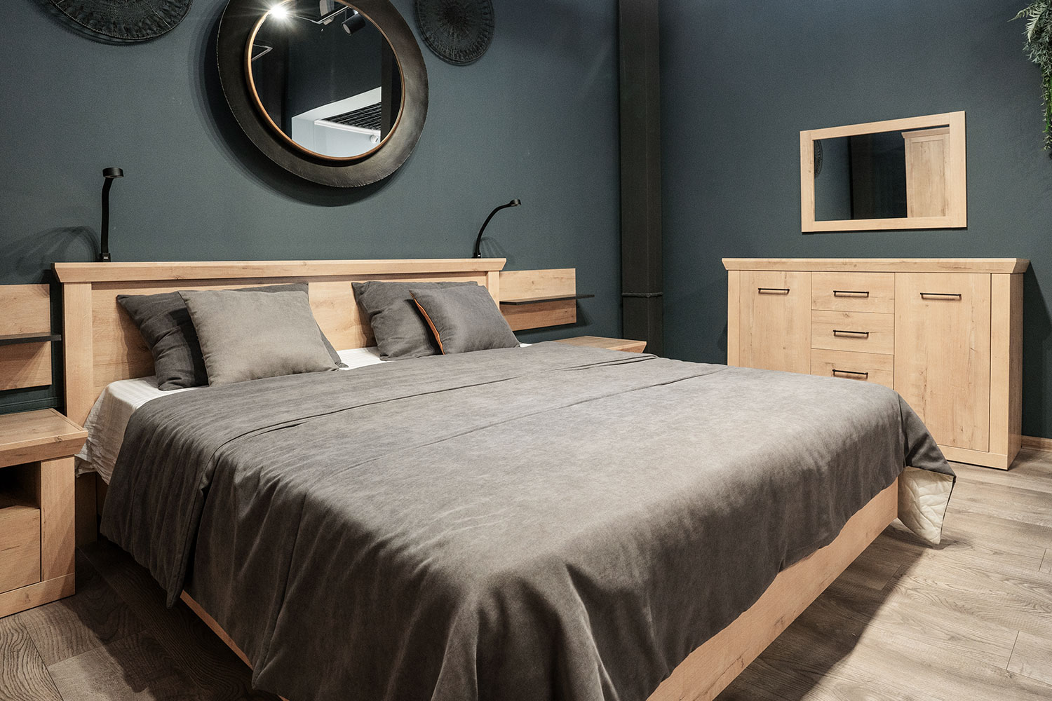 Двуспальные кровати - изображение №8 "Кровать Магнум 180 х 200"  на www.Angstrem-mebel.ru