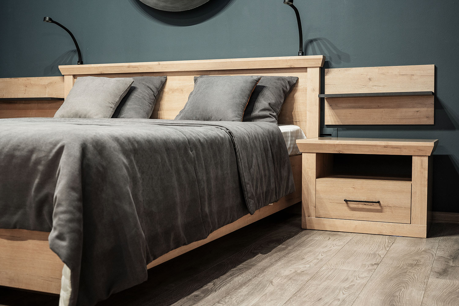 Двуспальные кровати - изображение №11 "Кровать Магнум 180 х 200"  на www.Angstrem-mebel.ru