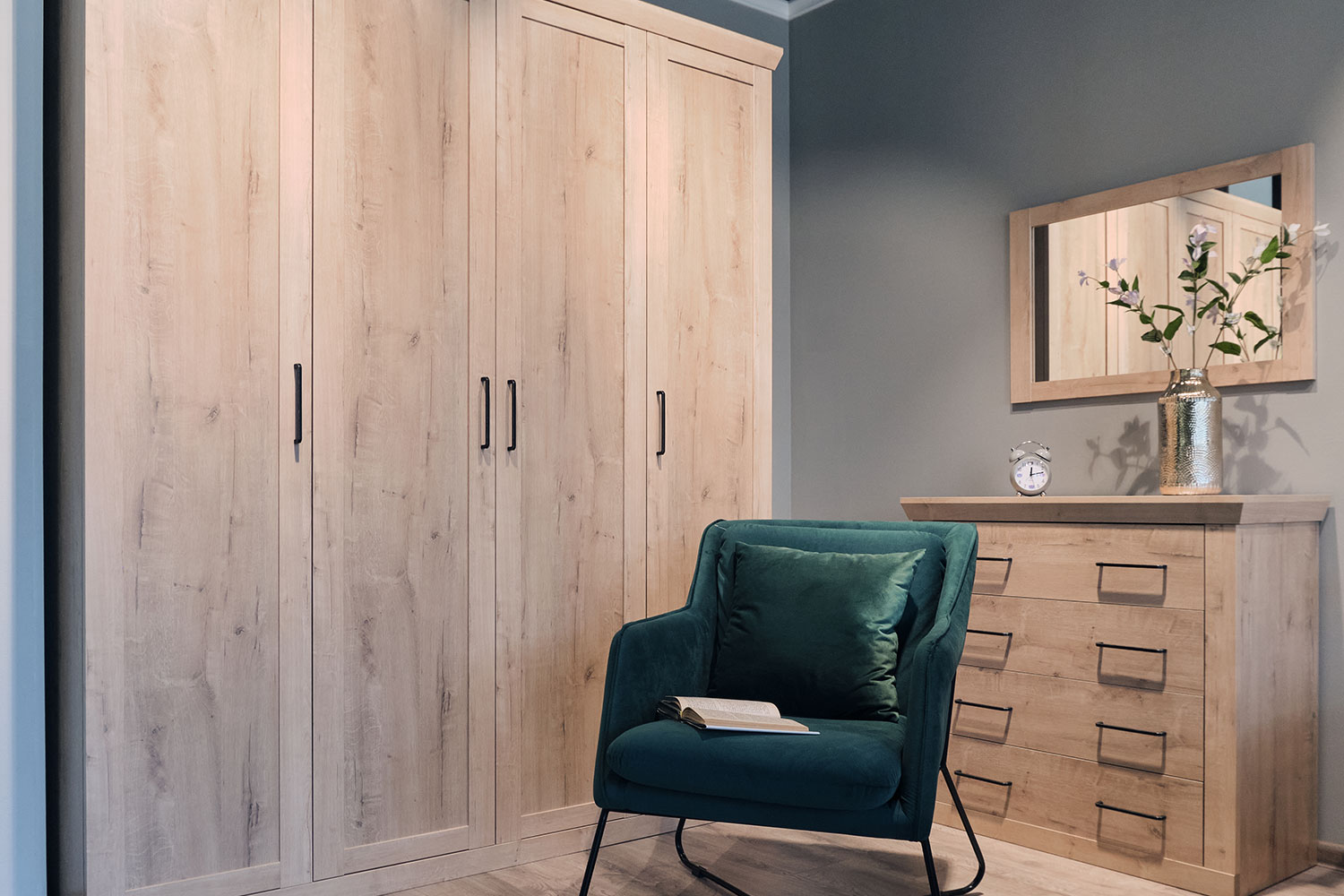 Шкафы платяные - изображение №7 "Шкаф Магнум для одежды"  на www.Angstrem-mebel.ru