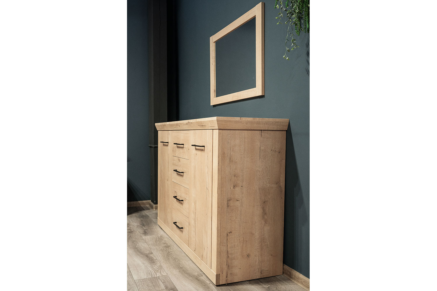 Зеркала - изображение №8 "Зеркало настенное Магнум"  на www.Angstrem-mebel.ru