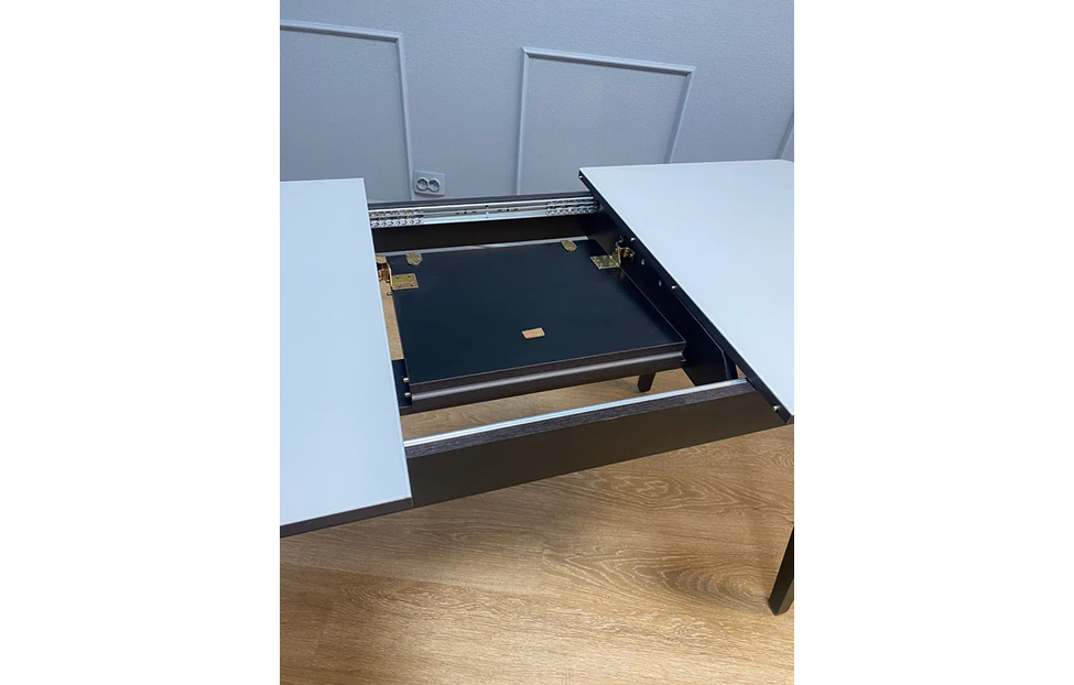 Обеденные столы - изображение №7 "Стол обеденный Орпен прямоугольный опоры венге/ столешница белый сатин"  на www.Angstrem-mebel.ru