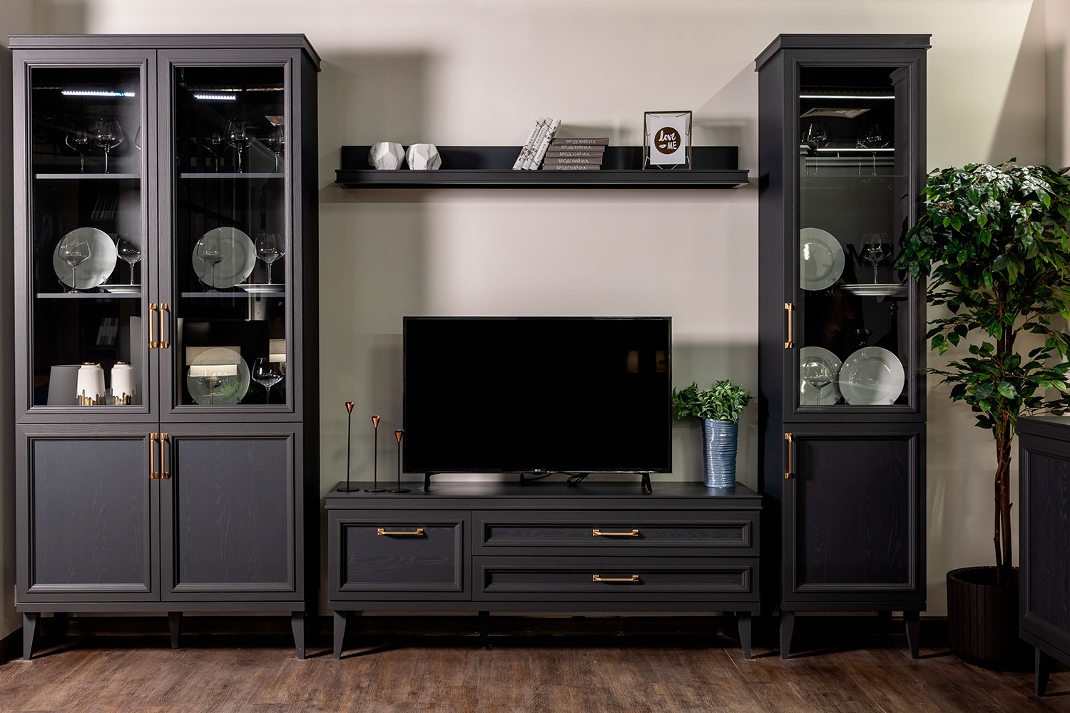 Шкафы-витрины - изображение №5 "Шкаф Орландо с полками из ЛДСП"  на www.Angstrem-mebel.ru